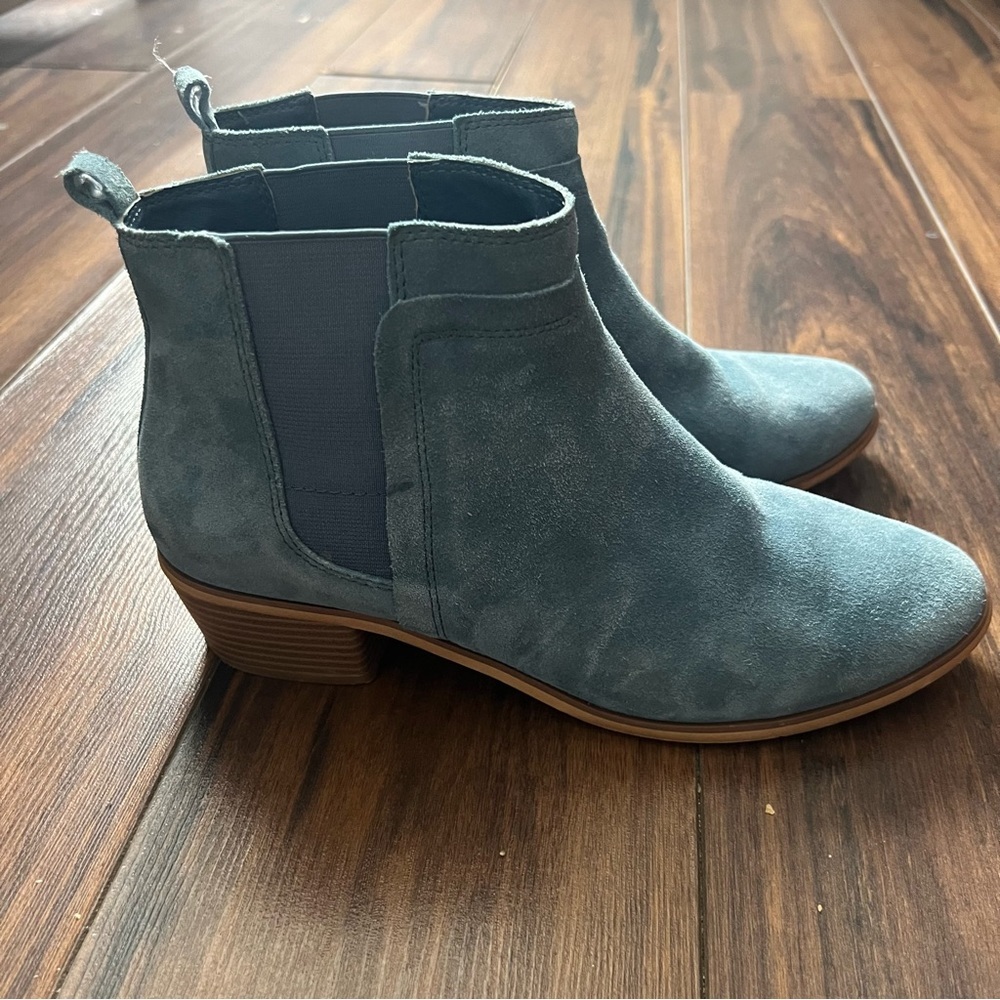 Gianni Fermani Blue Suede Ankle Boots Chelsea Block Heel Size 9 - Picture 2 of 8